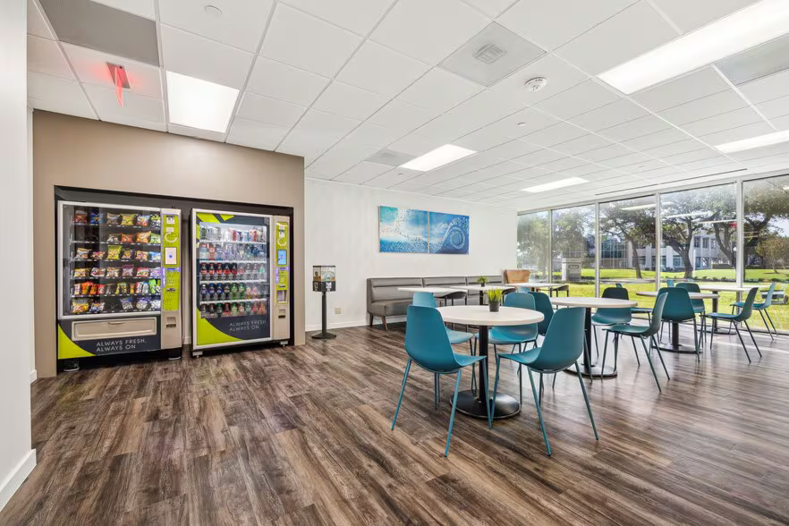 Houston Corporate Office - Executive Cafeteria & Dining Lounge